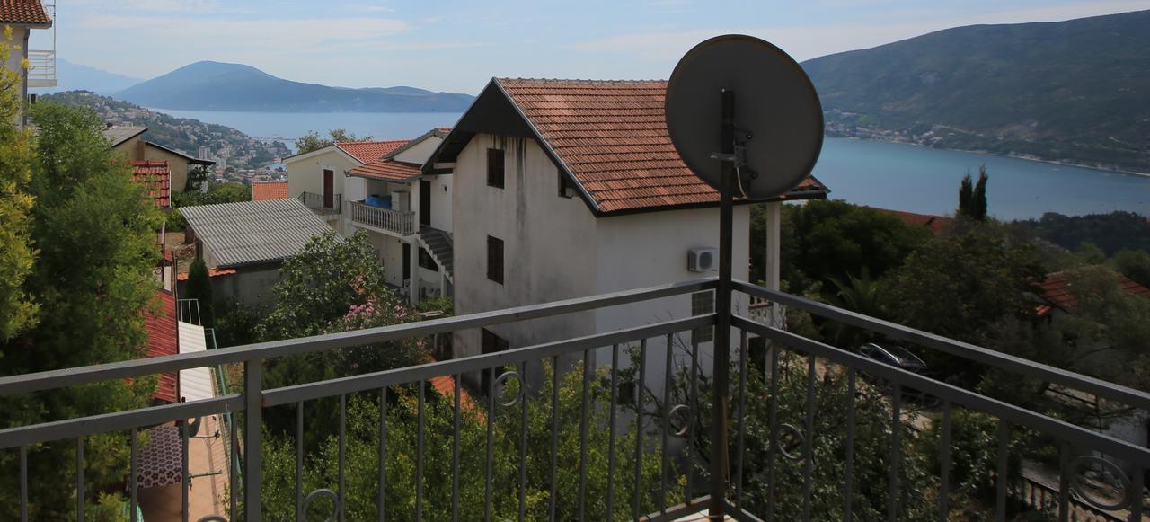 Vila House By The Sea Herceg Novi Exteriér fotografie